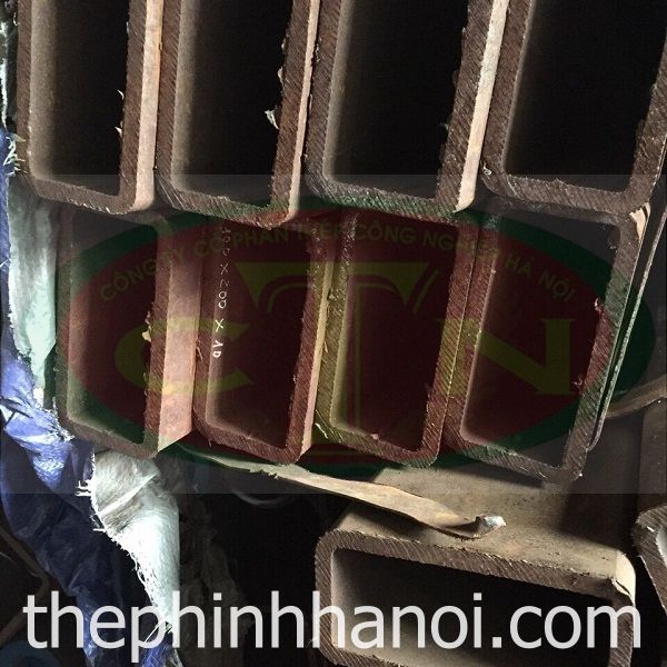 Thép hộp đen 100 x 100 x 2.5 x 6m